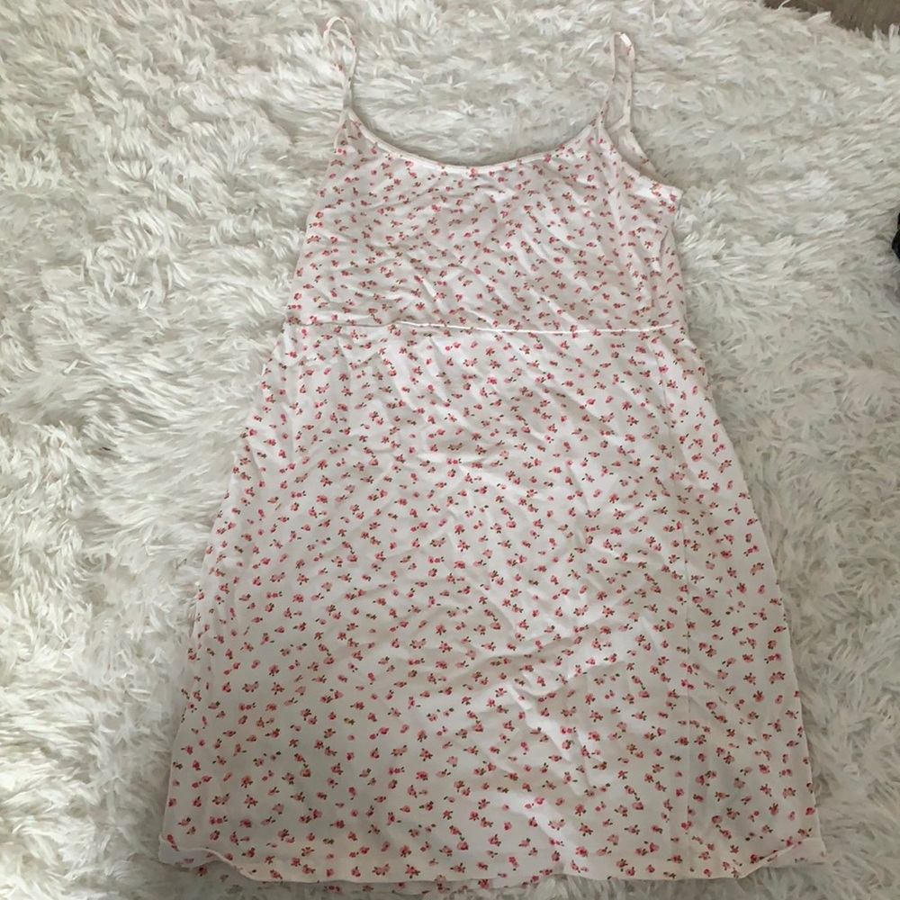 Brandy Melville floral dress